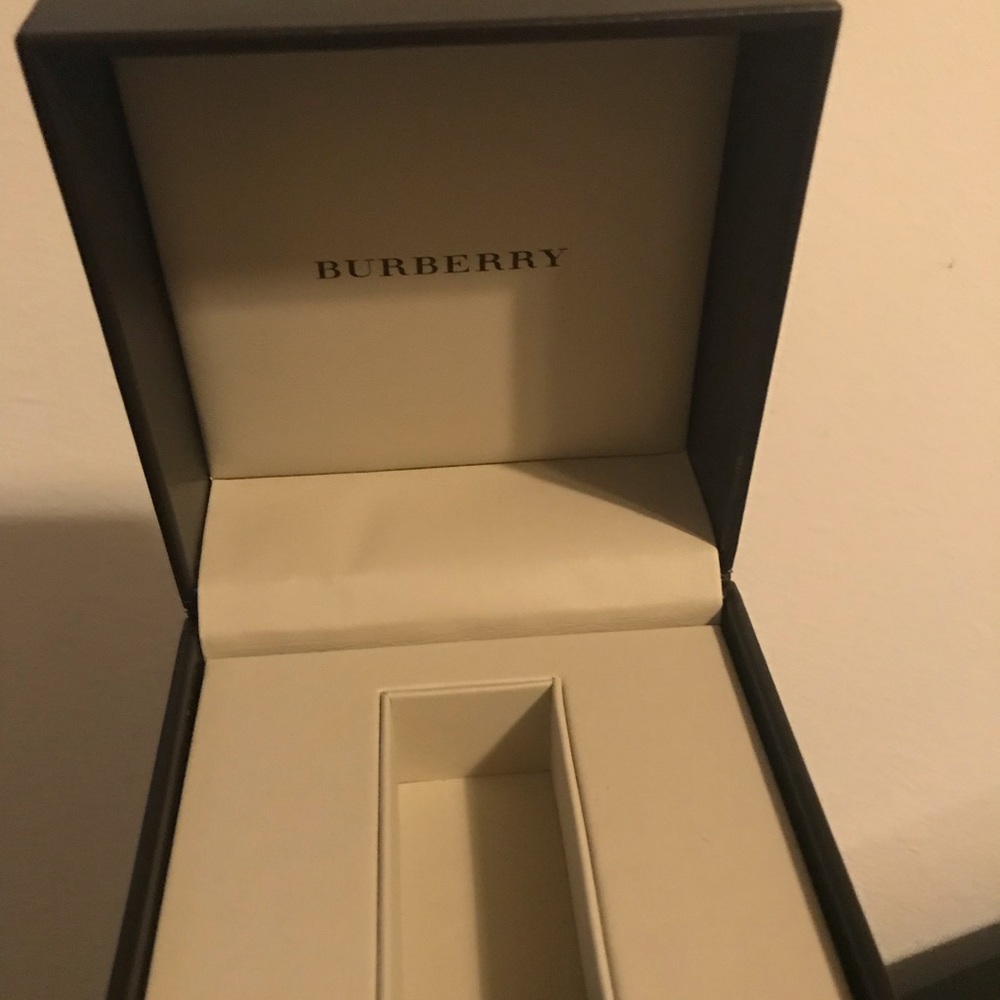 Burberry Watch Box ⏱